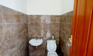 Rumah Mewah Dekat Jalan Raya Laweyan, Surakarta