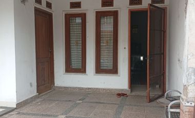 Rumah SHM 2 Lt dekat RS Mitra Keluarga Bekasi Siap KPR J-33251