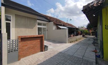 RUMAH BARU STRATEGIS DI DAERAH REJOWINANGUN KOTAGEDE KOTA YOGYA