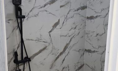 Rumah Exclusive Bergaya American Classic Dalam Komplek Di Tanah Baru,