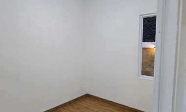 Rumah Exclusive Bergaya American Classic Dalam Komplek Di Tanah Baru,