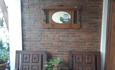 Rumah Asri Model Etnik Dekat Sekolah Budi Mulia