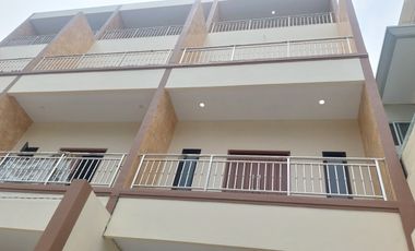 Rumah SHM 4 Lantai Siap Huni di Komplek Taman Harapan Indah Jelambar