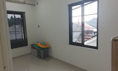 Rumah LB 150 SHM 6 Mnt ke RS Mustika Medika Bekasi Siap KPR J-32184