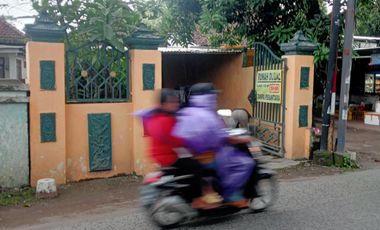 Dijual rumah murah Sidoarjo kota cocok untuk usaha akses jalan ramai