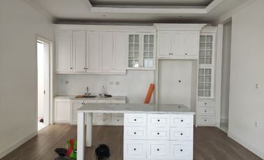 Dijual Rumah Modern Classic Semi Furnish di Bogor