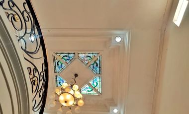 Dijual Rumah Besar Harga Terjangkau di Boulevard Pondok Jati