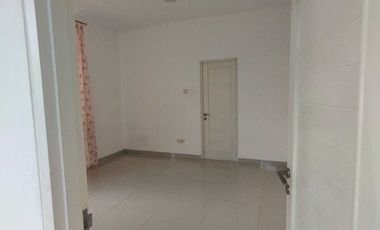 DISEWAKAN CEPAT RUMAH GOLF LAKE (HOOK)