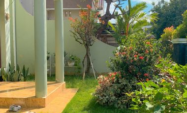 Rumah mewah dekat jalan adisucipto Mataram