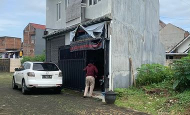 Di Jual Rumah Villa Lantai 2 Kota Batu Griya Permata Full Furniture