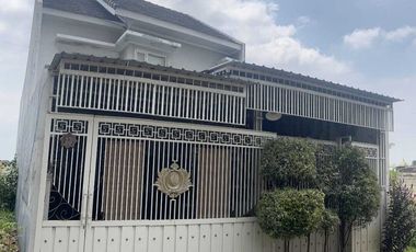 Di Jual Rumah Villa Lantai 2 Kota Batu Griya Permata Full Furniture