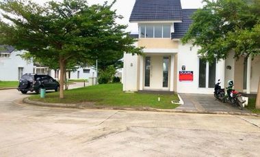 DIJUAL RUMAH  di cluster Lugano CITRALAND posisi hook