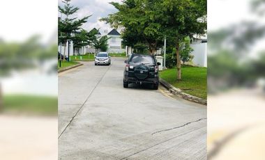 DIJUAL RUMAH  di cluster Lugano CITRALAND posisi hook