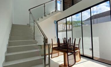 VILLA READY UNIT FULLYFURNISHED DEKAT PANTAI DI NUSA DUA