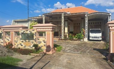 jual murah rumah  mewah 2 lantai  d Cukir Jombang dekat semua fasum