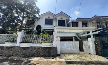 Dijual Rumah Mewah di Geger Kalong Jl. Lembah Asri