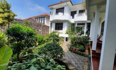 Dijual Rumah Mewah di Geger Kalong Jl. Lembah Asri