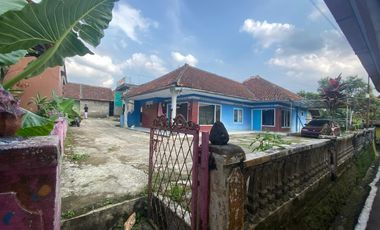 RUMAH 4 KAMAR TIDUR DENGAN TANAH PEKARANGAN MUAT 11 MOBIL DI CIAMIS