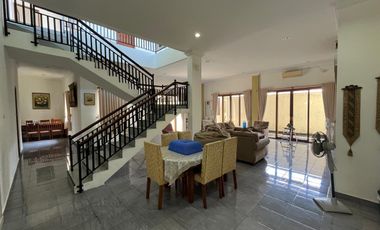 Villa di pinggir pantai Montong,Batu Layar dekat Senggigi Lombok