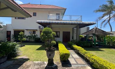 Villa di pinggir pantai Montong,Batu Layar dekat Senggigi Lombok