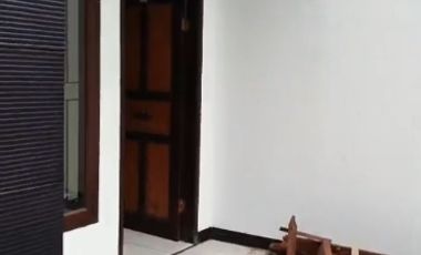 Disewakan Rumah plus Toko di jln Utama Gunung Batu