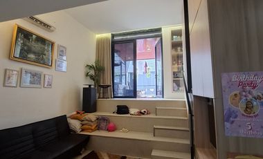 DISEWAKAN ATAU DI JUAL RUMAH DI JAKAGAKARSA Jakarta Selatan