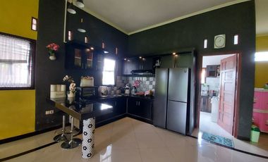 Dijual 2 rumah satu lokasi, view sawah dan gunung. Daerah Mungkid