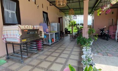 Dijual 2 rumah satu lokasi, view sawah dan gunung. Daerah Mungkid