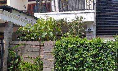 Dijual rumah one gate system Gegerkalong-Setiabudi Bandung Full furnis