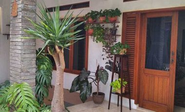 Dijual rumah one gate system Gegerkalong-Setiabudi Bandung Full furnis