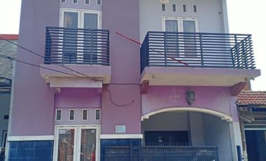 Rumah LB 120 Hadap Selatan 10 Mnt ke Plaza Taman Harapan Baru J-34947