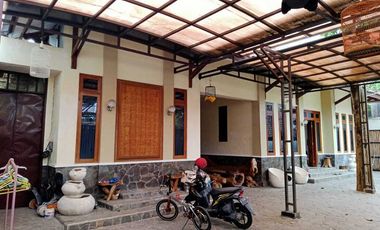 Rumah Besar Nyaman Tenang Dkt Internasional School jalan Nakula Sadewa dukuh sidomukti Salatiga