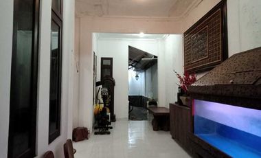 Rumah Besar Nyaman Tenang Dkt Internasional School jalan Nakula Sadewa dukuh sidomukti Salatiga