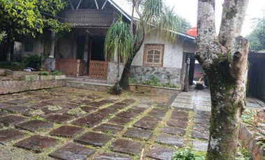 Villa + Kebun Durian dan Manggis Pinggir Jalan Raya Wanayasa Purwakart