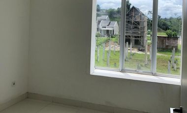 Jual Rumah 2 Lantai di Serpong Natura City Siap KPR Harga Nego J-16161