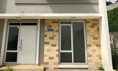 Jual Rumah 2 Lantai di Serpong Natura City Siap KPR Harga Nego J-16161