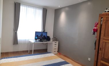 Apartemen full furnished Cantik di Brezee  Bintaro