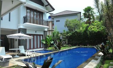 Rumah Vila Mewah Turun Harga City View Dago Resort Pakar