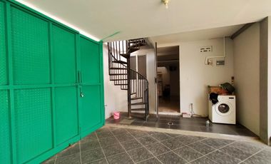 Rumah mewah di kompleks Pepabri Pagesangan