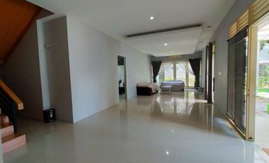 Rumah mewah di kompleks Pepabri Pagesangan