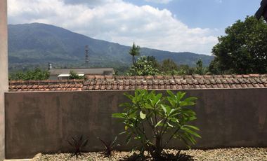 Rumah Full View Gunung Ungaran Selangkah Dari Jalan Raya Diponegoro Ungaran