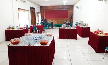 1853. Dijual Rumah makan aktif di Yos Sudarso Jombang