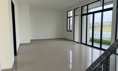 Disewakan Rumah PIK2 10x15 Hook Special Hadap Danau Kosongan