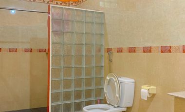 Rumah di kompleks Senggigi square