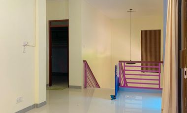 Rumah di kompleks Senggigi square