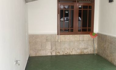 Disewakan Rumah Area Duren Sawit Jaktim ( Fa)