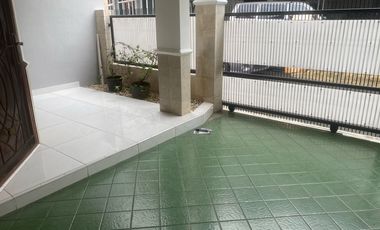 Disewakan Rumah Area Duren Sawit Jaktim ( Fa)