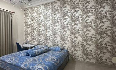 Sewa Rumah Pakuwon Indah Full Furnished Murah Depan Mall Kamar 4