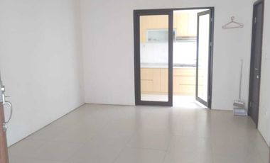 Rumah Modern di Cluster Kencana Vida Bekasi Harga Bisa Nego J-15996
