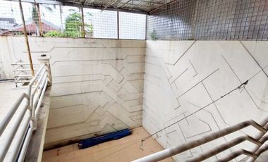 DijuaL Rumah LANGKA  HADAP TIMUR  MURAH di PURI INDAH - JAKARTA BARAT